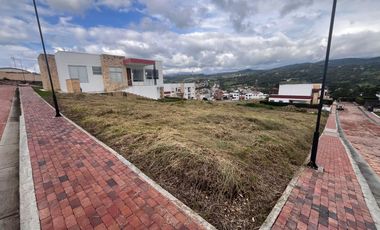 SE VENDE LOTE ESQUINERO EN CONJUNTO VILLA HELENA