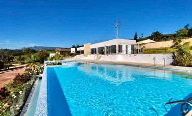 SE VENDE LOTE ESQUINERO EN CONJUNTO VILLA HELENA