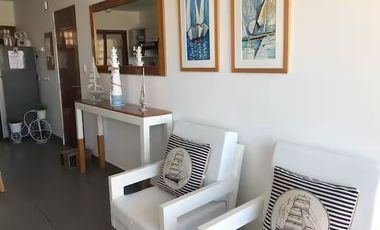 Totalmente equipado y amoblado con hermosa vista al mar en condominio de lujo en Vichayito