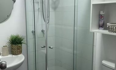 Totalmente equipado y amoblado con hermosa vista al mar en condominio de lujo en Vichayito