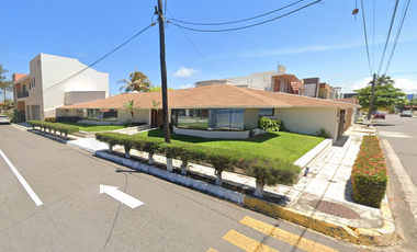 HERMOSA RESIDENCIA EN VENTA DE REMATE EN BOCA DEL RIO VERACRUZ