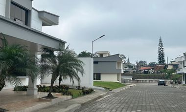 Casa por el sector de la UTE