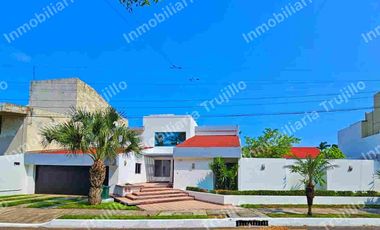 RENTO CASA EN COSTA DE ORO (SIN MUEBLES) PARA CASA HABITACION U OFICINA