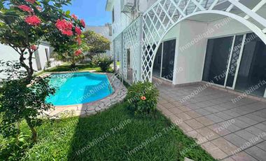 RENTO CASA EN COSTA DE ORO (SIN MUEBLES) PARA CASA HABITACION U OFICINA