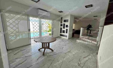 RENTO CASA EN COSTA DE ORO (SIN MUEBLES) PARA CASA HABITACION U OFICINA