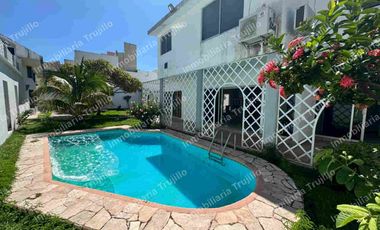 RENTO CASA EN COSTA DE ORO (SIN MUEBLES) PARA CASA HABITACION U OFICINA