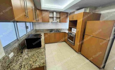 RENTO CASA EN COSTA DE ORO (SIN MUEBLES) PARA CASA HABITACION U OFICINA