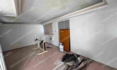 RENTO CASA EN COSTA DE ORO (SIN MUEBLES) PARA CASA HABITACION U OFICINA