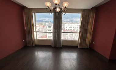 Departamento en la Av. Cuxibamba