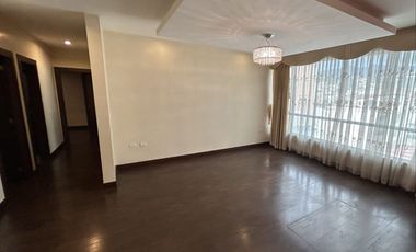 Departamento en la Av. Cuxibamba