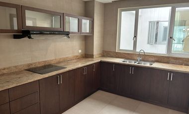 Departamento en la Av. Cuxibamba