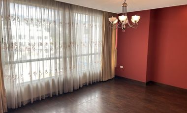 Departamento en la Av. Cuxibamba