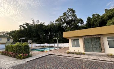 Casa Amoblada en Venta o Renta en Conjunto Portofino