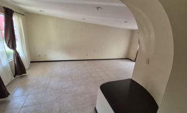 CASA EN VENTA LOMAS DE SAN MATEO, TOLUCA