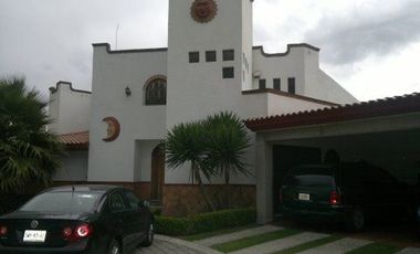GRAN CASA FAMILIAR EN VENTA, FRACCIONAMIENTO QUINTAS DE MORILLOTLA