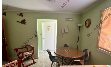 🏡 ¡EN VENTA! Casa de dos pisos + mini departamento independiente.
