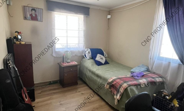 🏡 ¡EN VENTA! Casa de dos pisos + mini departamento independiente.
