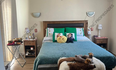 🏡 ¡EN VENTA! Casa de dos pisos + mini departamento independiente.