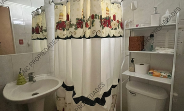 🏡 ¡EN VENTA! Casa de dos pisos + mini departamento independiente.