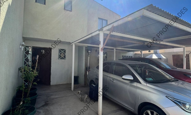 🏡 ¡EN VENTA! Casa de dos pisos + mini departamento independiente.