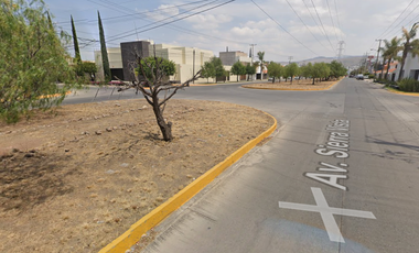 !! Inversión Segura y Rentable  en Bienes Raíces, casa en Col. Lomas 4ta Sección, San Luis Potosí, México