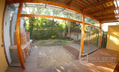 VENDEMOS casa en exclusivo Condominio