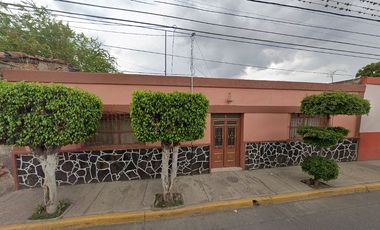 VENTA DE CASA GRANDE EN FRANCISCO I. M. 258, COL. CENTRO, ZOCOALCO, JALISCO