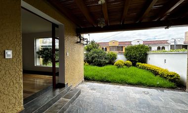 Casa en Arriendo en Cumbayá – Vía Tanda, Tranquilidad y Naturaleza