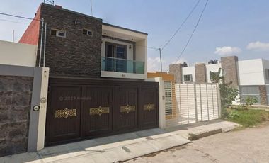 CASA EN VENTA EN LA CEBADA, CD GUZMAN, JALISCO