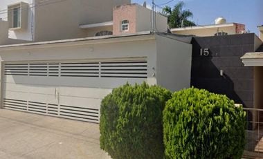CASA EN VENTA EN MASIONES DEL REAL, CDAD GUZMAN, JALISCO