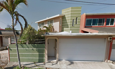 CASA EN VENTA CHOPO, FLORESTA VERACRUZ