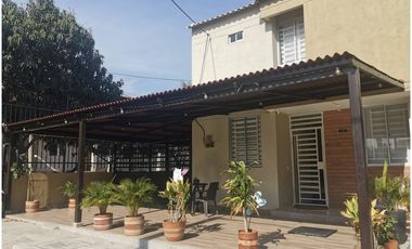 VENTA CASA EZQUINERA EN CONJUNTO CERRADO SECTOR CISNE – H. I