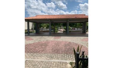 VENTA CASA EZQUINERA EN CONJUNTO CERRADO SECTOR CISNE – H. I