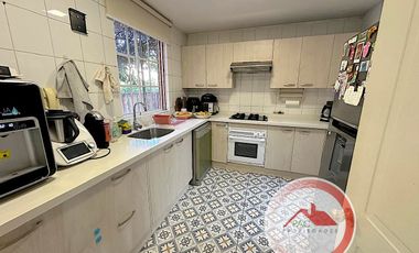 Excelente casa en condominio, en el corazón de Pedro Fontova, El Greco.