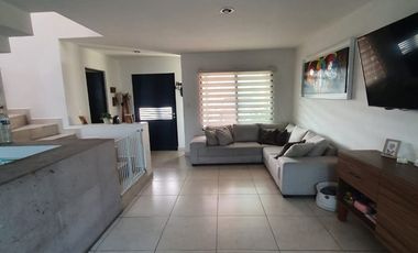 CASA EN VENTA EN SAN GERARDO