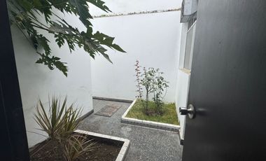 Alquiler de Casa Residencial en El Corazón de San Isidro