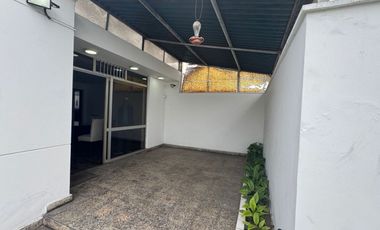 Alquiler de Casa Residencial en El Corazón de San Isidro