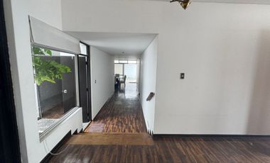 Alquiler de Casa Residencial en El Corazón de San Isidro
