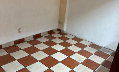 Espacio comercial en renta San Cristóbal Centro, Ecatepec, a una Cuadra del Palacio Municipal