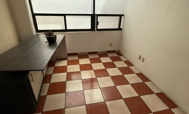 Espacio comercial en renta San Cristóbal Centro, Ecatepec, a una Cuadra del Palacio Municipal