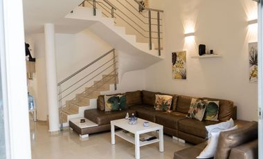 ESPECTACULAR CASA DE DESCANSO, REMODELADA EN GIRARDOT