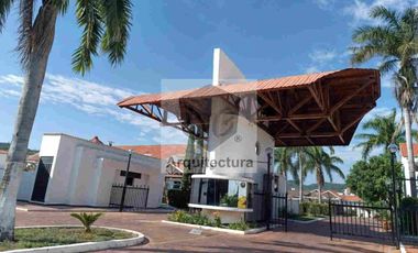 ESPECTACULAR CASA DE DESCANSO, REMODELADA EN GIRARDOT