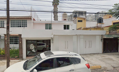 Casa en Venta Remate Bancario en Los Pirules, Tlalnepantla, Estado de México JP.