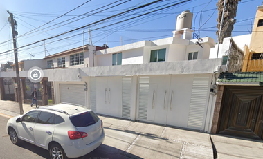 Casa en Venta Remate Bancario en Los Pirules, Tlalnepantla, Estado de México JP.