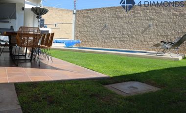 Espectacular con alberca climatizada !