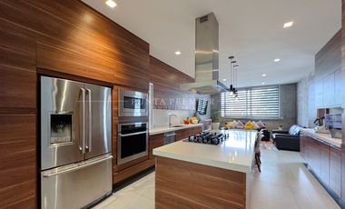 Casa en Los Frailes Residencial en Renta de Lujo, Zona Dorada Zapopan