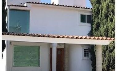 BONITA Y ESPACIOSA CASA DE REMATE   EN EXCELENTE UBICACION EN METEPEC EDO. MEX.