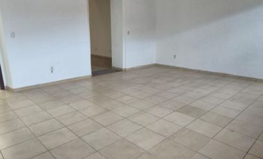 EXCELENTE PROPIEDAD COMERCIAL EN RENTA EN EL CENTRO
