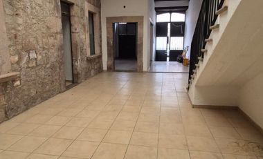 EXCELENTE PROPIEDAD COMERCIAL EN RENTA EN EL CENTRO