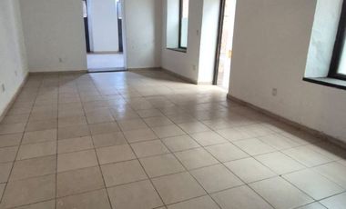 EXCELENTE PROPIEDAD COMERCIAL EN RENTA EN EL CENTRO